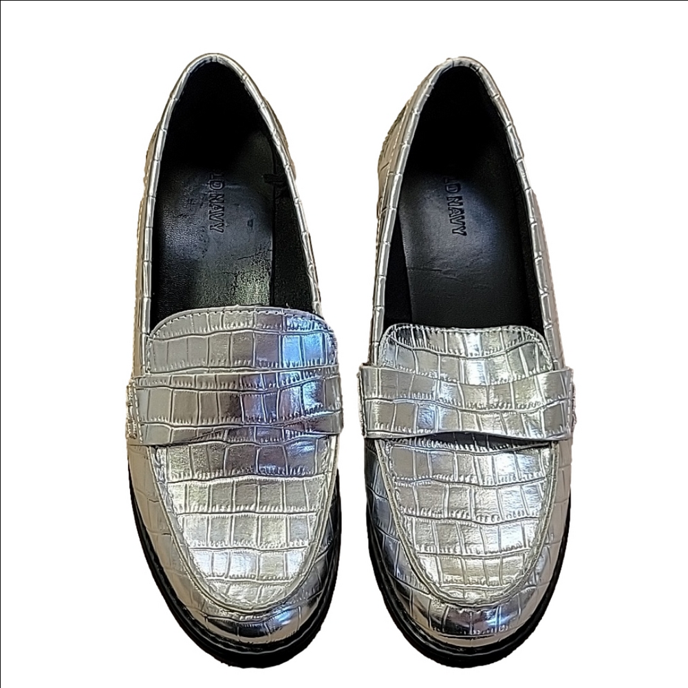Silver Metallic Heeled Chunky Loafers Size 8 EUC